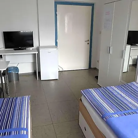 Montagehotel Bed&steel 2* Linz