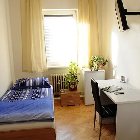 Montagehotel Bed&steel 2* Linz