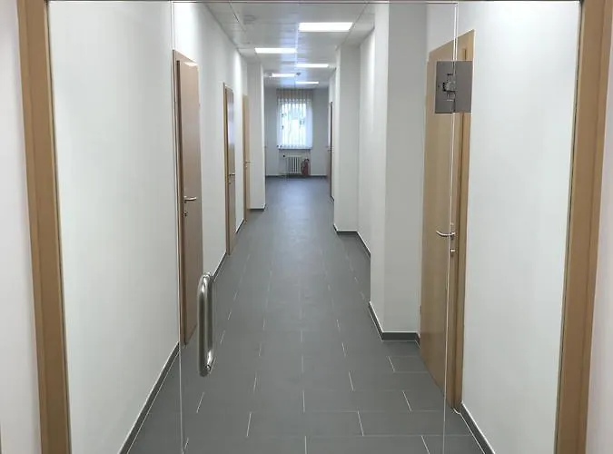 Montagehotel Bed & Steel Hotel 2*