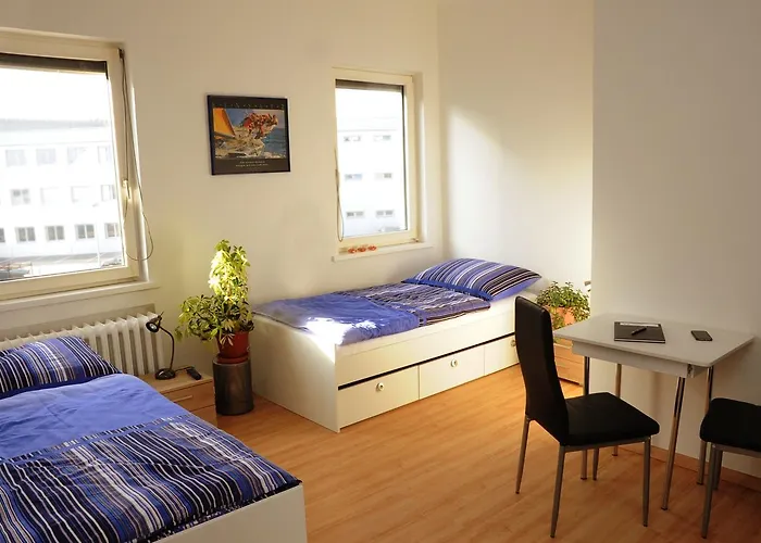 Montagehotel Bed & Steel 2*