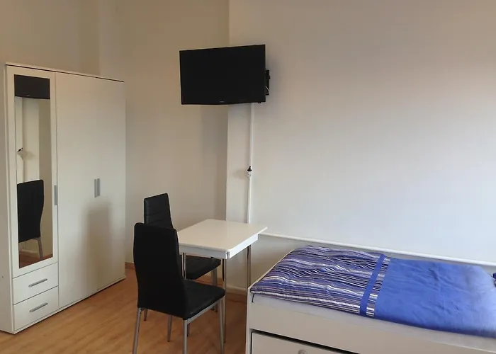 Montagehotel Bed & Steel Linz